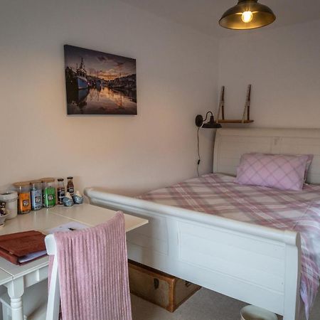 Stone'S Throw Cottage מוואגיסי מראה חיצוני תמונה