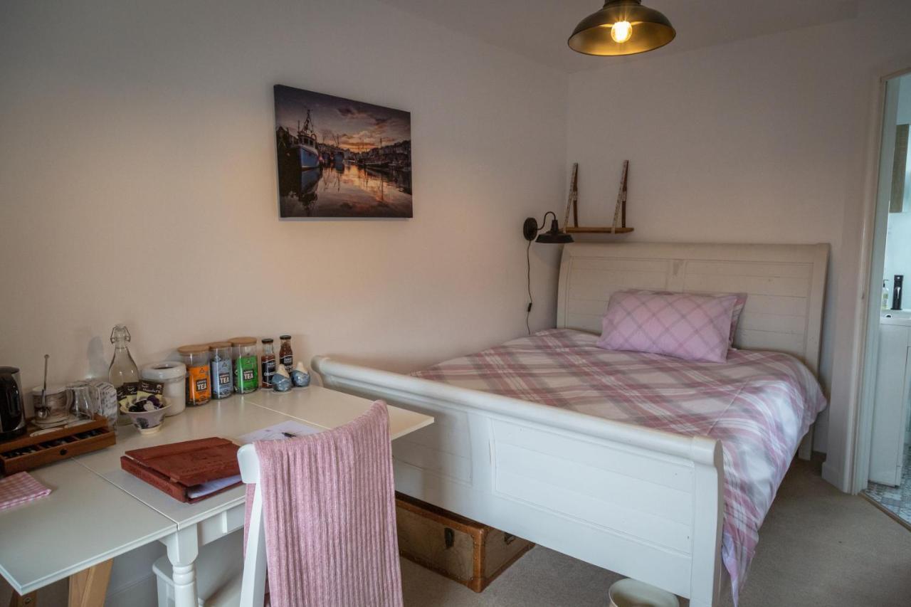 Stone'S Throw Cottage מוואגיסי מראה חיצוני תמונה