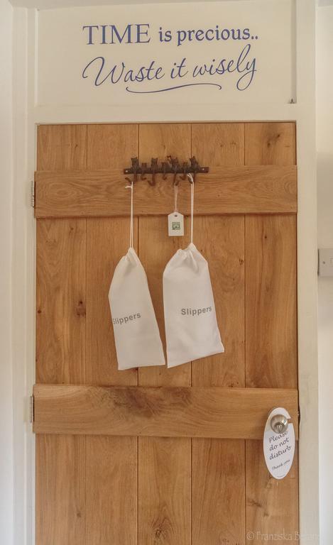 Stone'S Throw Cottage מוואגיסי מראה חיצוני תמונה